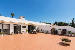 Apartament en Bello Horizonte - Lindasol. Apartamento con vistas al mar y ubicaci�n privilegiada en marbel