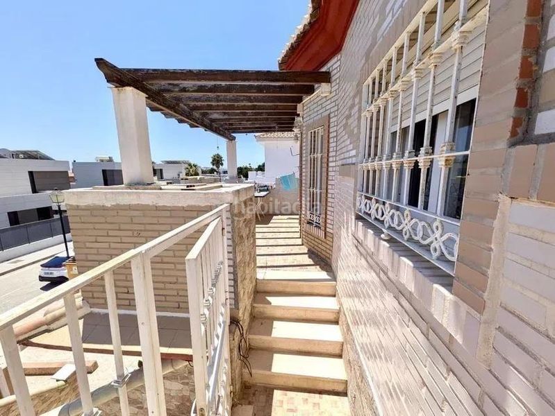 Foto 664107c3-d186-40d2-9877-50457ddec779. Casa amb aparcament piscina a El Tomillar Torre del Mar