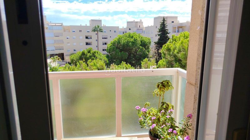 Foto 2acb8a8b-57be-4ace-aee3-ca657d11cfe5. Lloguer apartament amb aparcament piscina a El Consul - Ciudad Universitaria - El Romeral Málaga