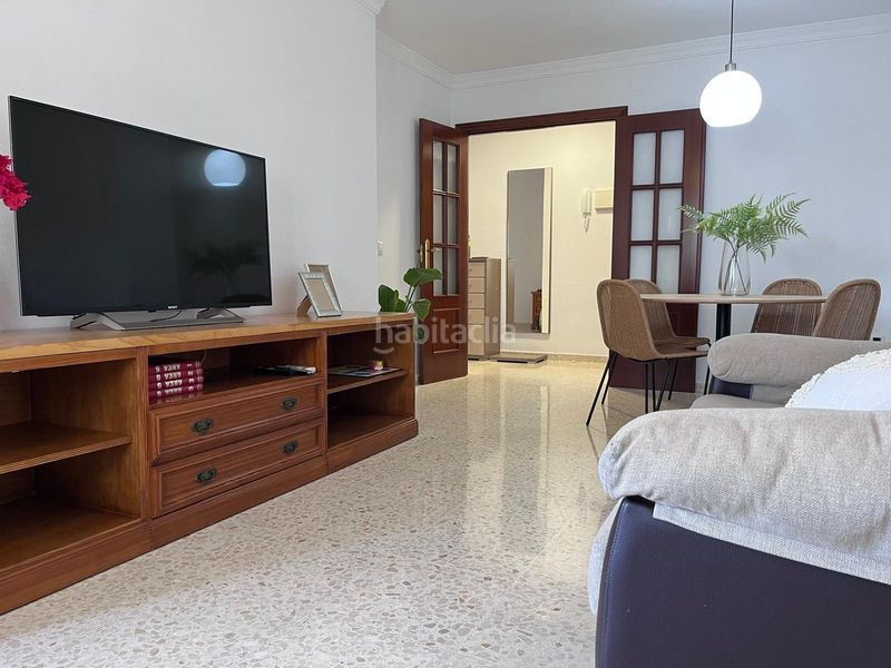 Foto 9d0328c9-be22-4842-9b46-e73c9d7fa53c. Lloguer apartament amb aparcament piscina a El Consul - Ciudad Universitaria - El Romeral Málaga