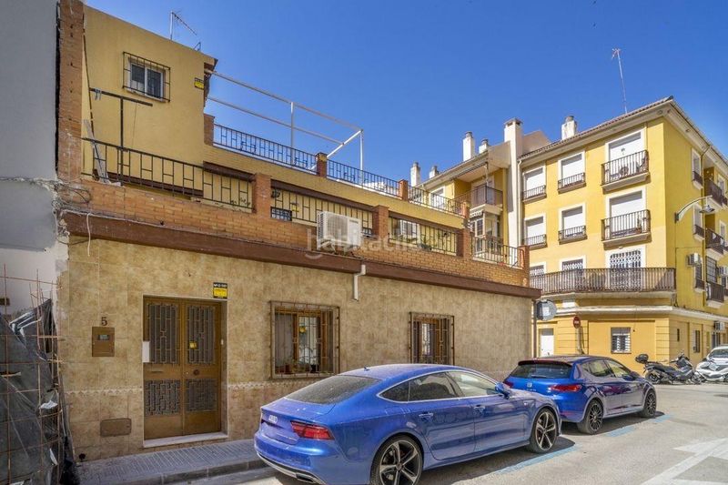 Foto a27e5d12-6477-406e-a98c-4ef181df6ec0. Casa amb aparcament a La Trinidad Málaga