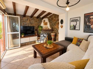 Casa adossada a El Pinillo. Adosado con piscina en el pinillo