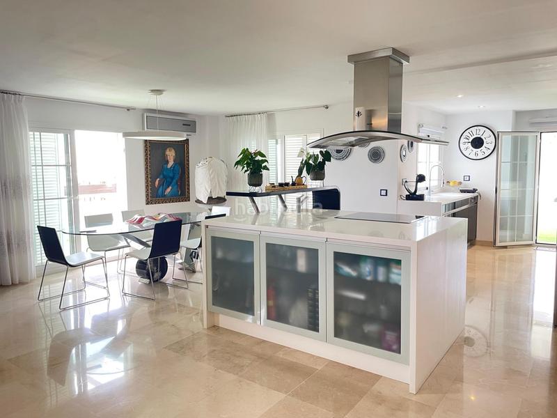 Foto de04675d-e953-4081-a39a-c5f963356026. Àtic amb calefacció aparcament piscina a Cortijo Torrequebrada Benalmádena