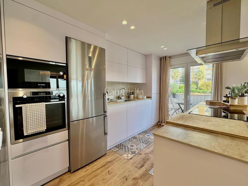 Foto 9bfa2133-6e45-4f44-ba68-2942d6dffeb6. Alquiler apartamento bonito apartamento frente al mar, los boliches. en Fuengirola