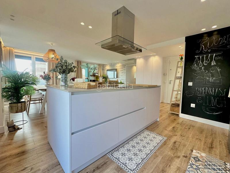 Foto a88985c5-fc42-4e1b-b82f-b3aafd018098. Alquiler apartamento bonito apartamento frente al mar, los boliches. en Fuengirola