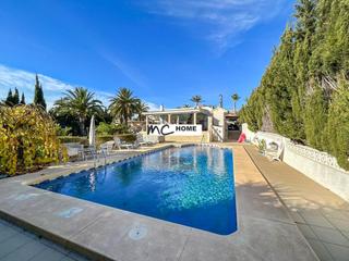 Chalet en Escandinavia-Cautivador. Chalet independiente en venta en alfaz del pi