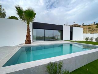 Chalet en Pueblo-Ubanizaciones. Nueva construcción de chalets de 2 y 3 dormitorios en una sola p