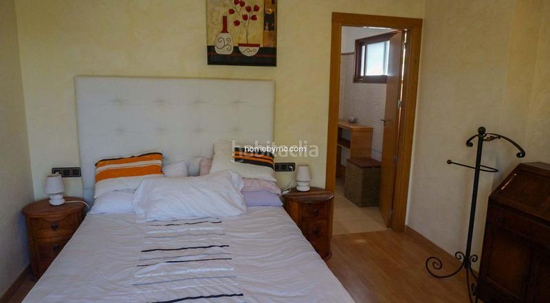 Foto 1c75e205-6a5d-4564-b2dd-62c73e72494f. Chalet espectacular chalet con vistas al mar en venta la vella en Altea