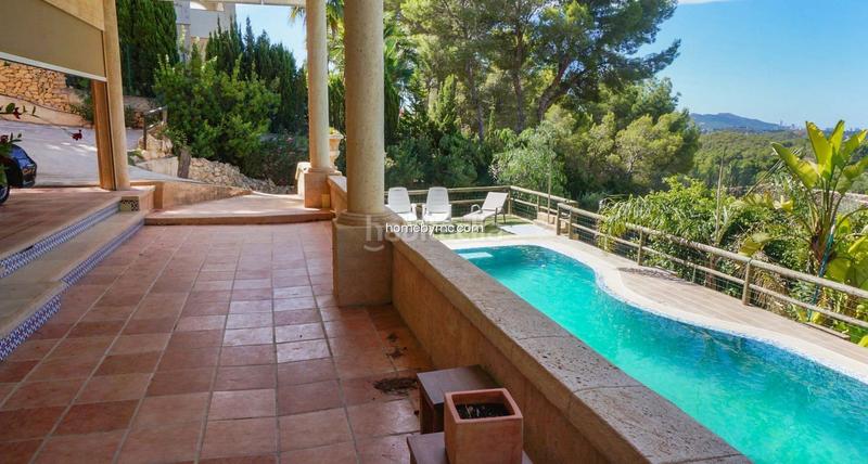 Foto 40138c6c-2ca7-48f0-bec6-b750a731987f. Chalet espectacular chalet con vistas al mar en venta la vella en Altea