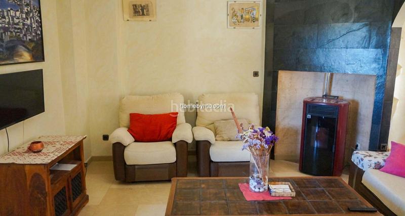 Foto 7f1e455f-ecad-41ee-aef6-be64795234e9. Chalet espectacular chalet con vistas al mar en venta la vella en Altea