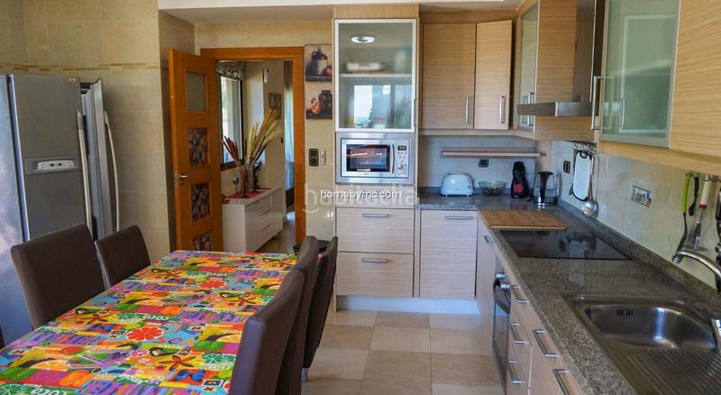 Foto 9c575346-a38c-4800-bf1b-0668613d3550. Chalet espectacular chalet con vistas al mar en venta la vella en Altea