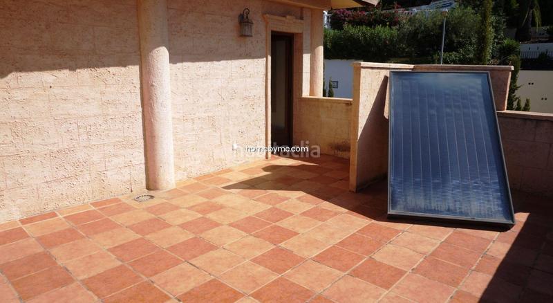 Foto b3d7a8b9-bb03-4b60-b75b-08085df18462. Chalet espectacular chalet con vistas al mar en venta la vella en Altea