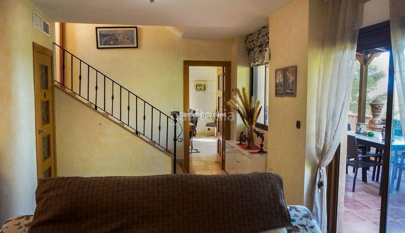 Foto b726abf8-ecf3-4827-a1fc-bade5c7ea0ab. Chalet espectacular chalet con vistas al mar en venta la vella en Altea