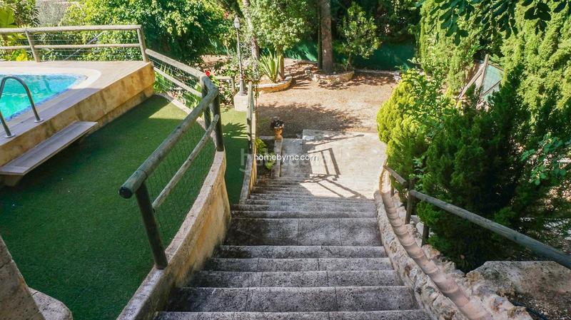 Foto df957884-34f0-48b0-8251-eab70e1cdc61. Chalet espectacular chalet con vistas al mar en venta la vella en Altea