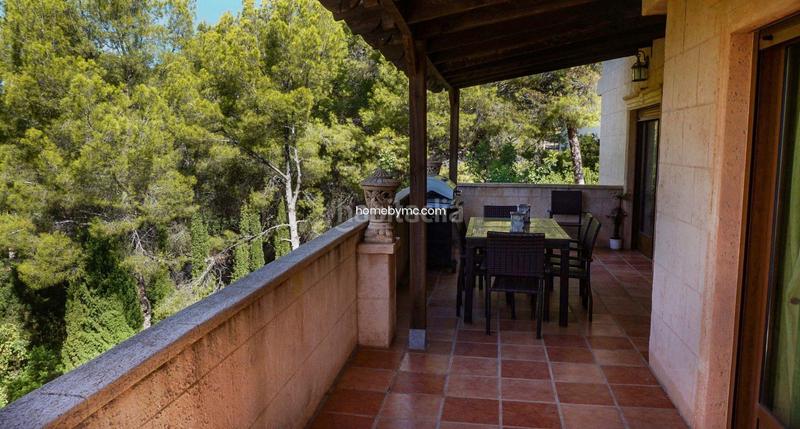 Foto f96dd14f-55fd-4e6b-aac9-b0650371d172. Chalet espectacular chalet con vistas al mar en venta la vella en Altea