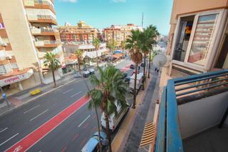 Apartament a Colonia Madrid. Amplio apartamento en venta en benidorm  avenida beniardá