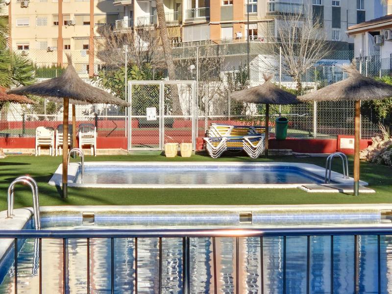 Foto ffbc502a-d2a3-447b-8786-731f72f1ad6f. Casa a schiera con parcheggio piscina in Rincón Bajo Benidorm