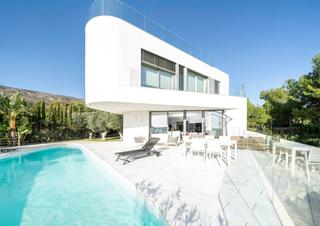 Xalet a Golf Bahía. Exclusiva villa en venta  lujo, confort y eficiencia en un entor
