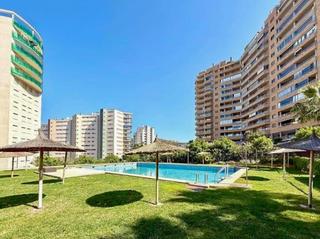 Apartament a Las Azaleas-Alkadir. Apartamento en planta baja con gran terraza en venta en villajoy
