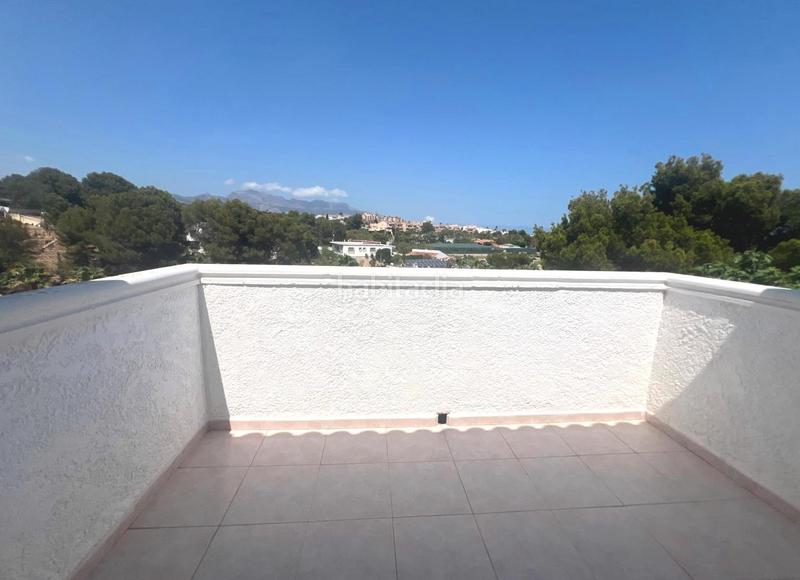 Foto 38140f79-97a9-45e9-9062-ac1fa4dbffe1. Chalet  adosado en venta en alfaz del pi en Alfàs del Pi (l´)