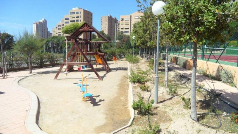 Foto af5f1259-080e-4bb2-bdaa-651d5f5b3b0d. Apartamento en Playa Poniente Benidorm
