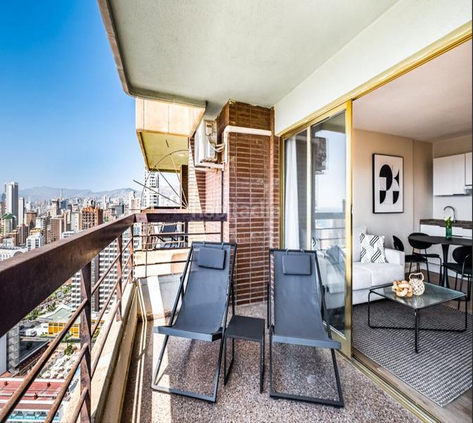 Foto b493725d-b5ac-4b3e-9f94-0d066475efac. Apartament amb aparcament piscina a Rincón Bajo Benidorm