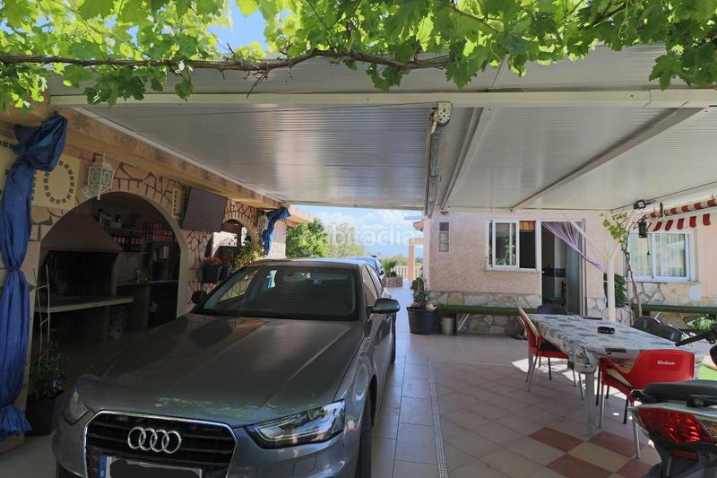 Foto a8cf915d-228d-49c6-8305-ac2f794ca58e. Chalet en Coloma Nucia (la)