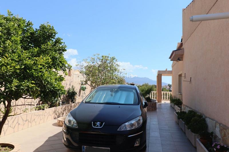 Foto b0338850-767d-4e16-b3cd-eefa5cd04544. Chalet en Coloma Nucia (la)