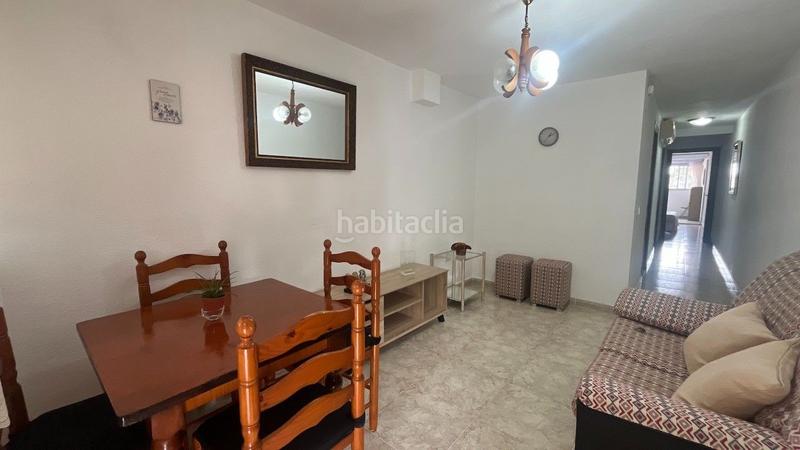 Foto b6a39377-6e17-43b0-aeb0-46e3cf337ac7. Apartamento en Playa Poniente Benidorm