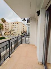 Apartament a Altea Ciudad. Luminoso apartamento en esquina en el centro de altea