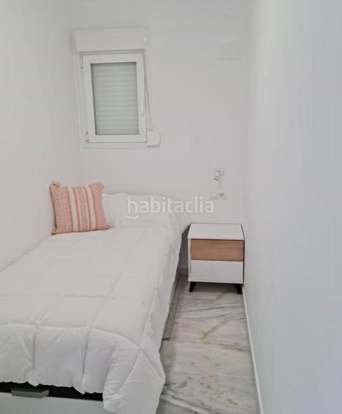 Foto 9ebffd5f-f207-48a3-98f5-94d9769ee641. Apartamento  reformado con vistas panorámicas al mar en Benidorm