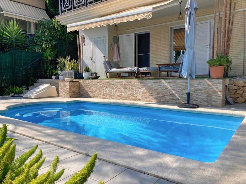 Foto 65354a94-5200-472b-af92-28ffeeafa9c7. Chalet  con piscina privada en venta en la nucía zona nou espai en Nucia (la)