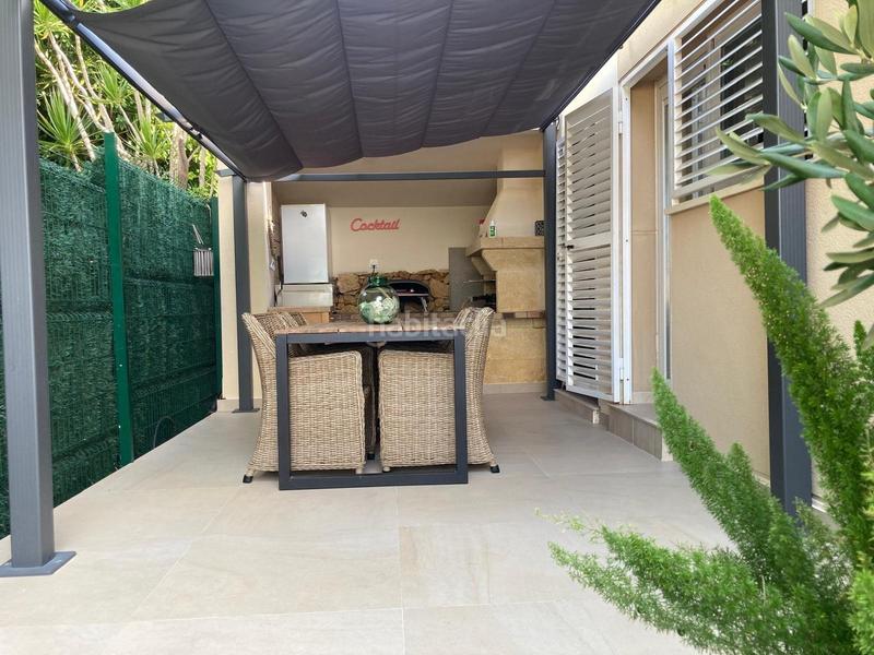Foto b050ff20-aef8-4493-bee3-65a2e7480a22. Chalet  con piscina privada en venta en la nucía zona nou espai en Nucia (la)