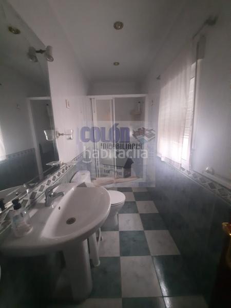 Foto c5eb4140-567f-42d6-986d-ce0e005b6f97. Casa amb piscina a Martos