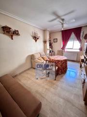 Apartament a Martos. Se vende bonito piso totalmente amueblado, en avenida europa ??