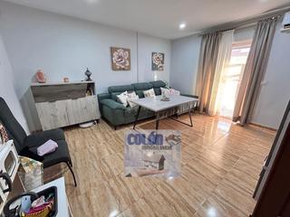 Dachwohnung in Martos. Se vende precioso ático en zona maxí día con terraza de 50m2, co
