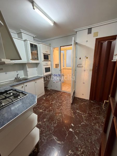 Foto 46ec8ee2-4c65-4448-baf6-fa82c8d83f4f. Flat with heating parking in Martos