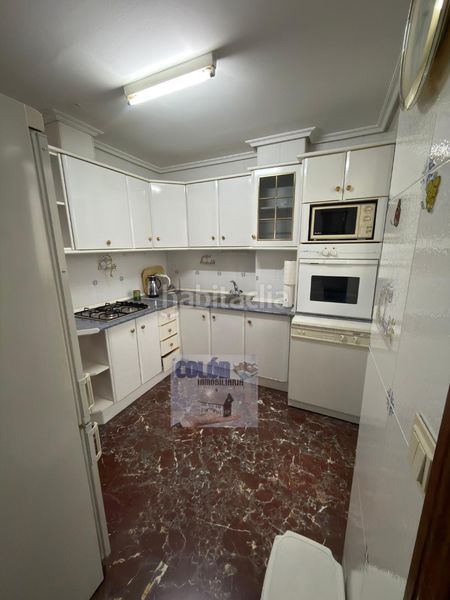 Foto 61e3b0e1-bf90-4cae-8398-ed93754ecffa. Flat with heating parking in Martos
