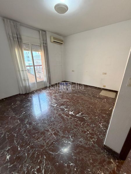 Foto ad54ec6b-e7f9-4e1b-a071-868861ce42b4. Flat with heating parking in Martos