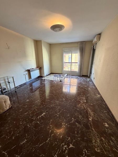 Foto 5de164c6-84ed-439a-9f3a-b2ce5a77fe88. Pis amb calefacció aparcament a Martos