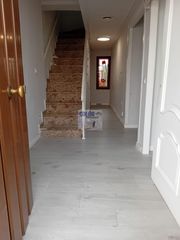 Casa a Martos. ?? se vende casa muy próxima a calle la teja?? por 145.000€ nego