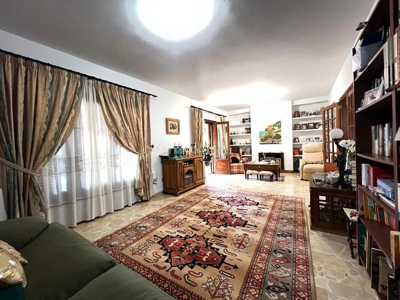 Foto 7f1dba1c-53c0-46a6-a7ab-0780e6fc4508. Casale con parcheggio in Gran Via de Colom Inca