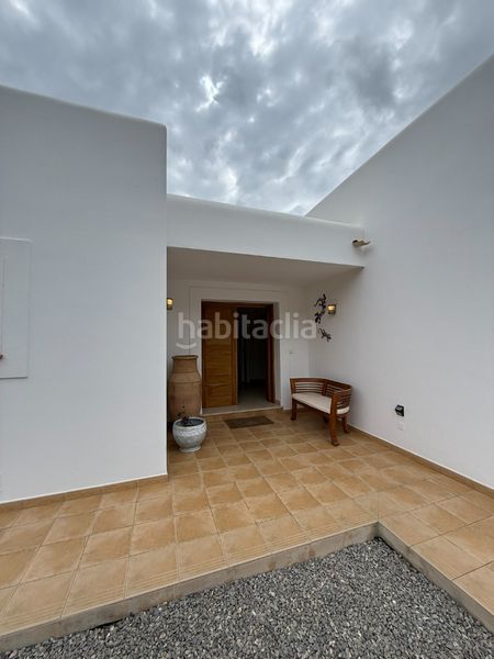 Foto 0b6bdd52-ea64-49e6-90a7-3900769a26f2. Location chalet avec cheminée chauffage piscine dans Ibiza