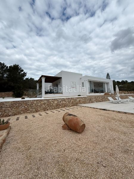 Foto 6f515d5b-ba1e-4fd3-88a7-e56a5bff5d85. Location chalet avec cheminée chauffage piscine dans Ibiza