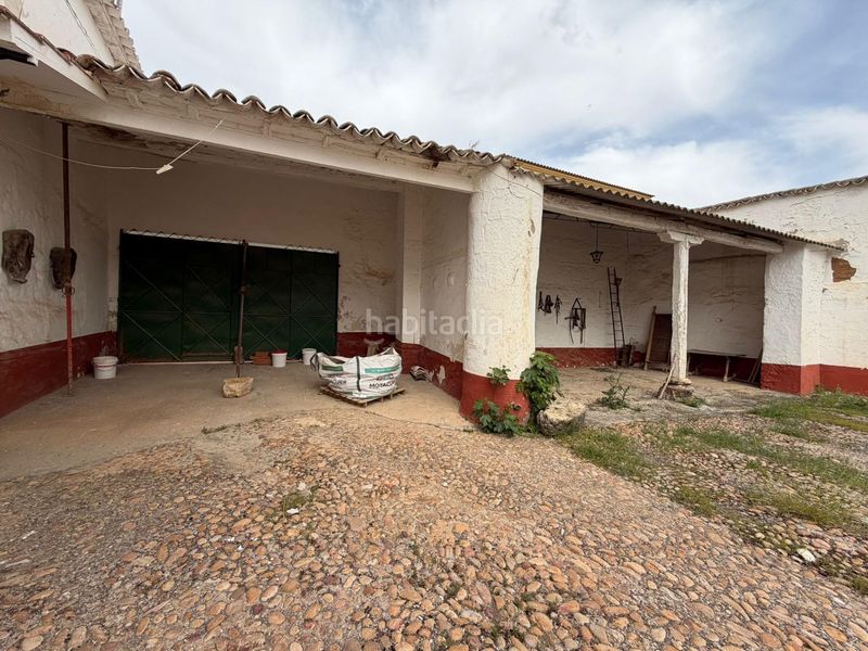 Foto b216acab-8070-49b0-a963-fc5b432bf978. Casa amb aparcament a Mota del Cuervo