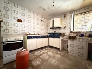 Casa adossada a Quintanar de la Orden. �oportunidad para inversores! casa con gran potencial y patio en