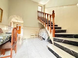 Casa adossada a Quintanar de la Orden. Vivienda en quintanar de la orden parcialmente reformada