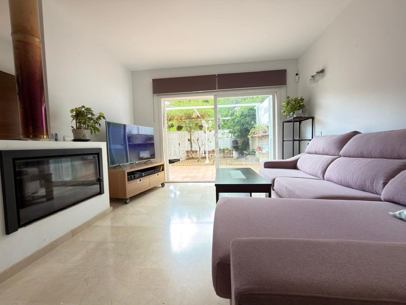 Foto 0b4c09b2-4e0d-4175-8b85-63b6a2f19a1e. Casa adossada amb xemeneia aparcament a Son Serra-Sa Vileta Palma de Mallorca