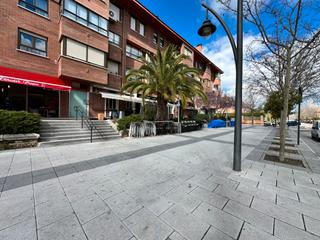 Traspàs Local Comercial  Avenida de viñuelas. Restaurante en traspaso