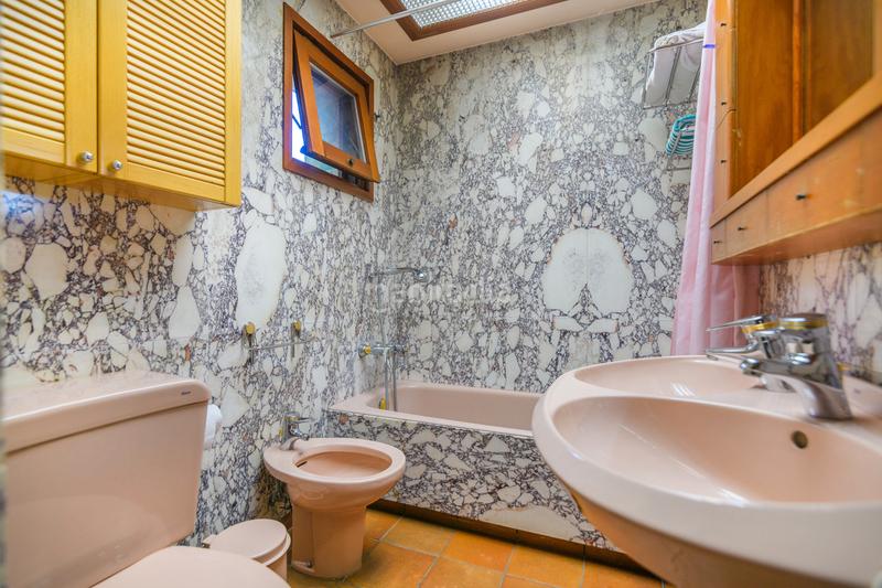 Foto 30b6375d-fa4a-4855-9f94-3857f832406e. Casa con camino riscaldamento parcheggio piscina in Sant Vicenç de Castellet